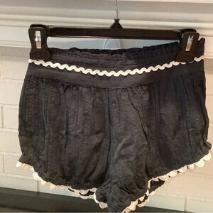 #244 NWT Anthropologie OVERSIZED Black Gauze Shorts Womens Size XS